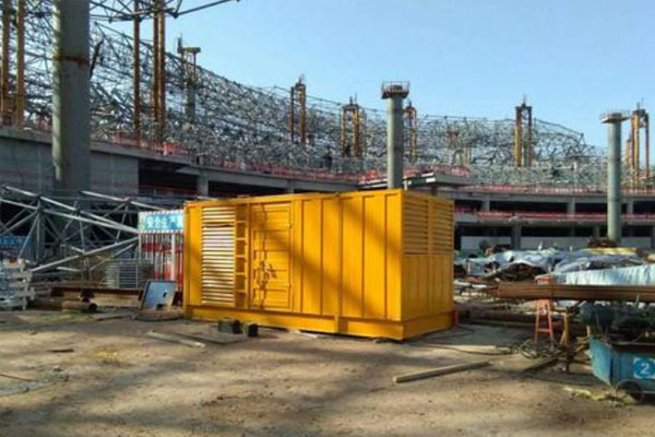 岭东发电机出租如何判断空气滤清器是否需要更换？